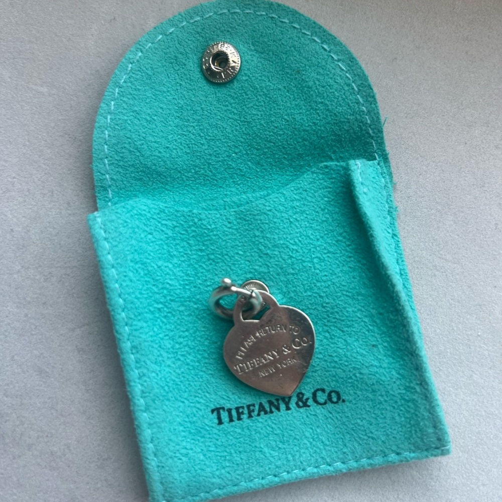 Tiffany & Co heart pendant
